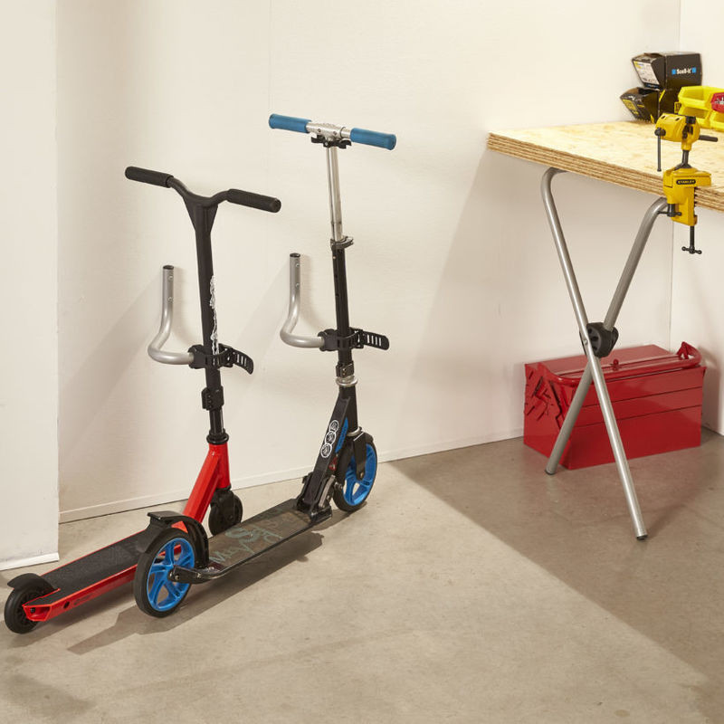 Range Trottinette mural - Mottez M057V (1)