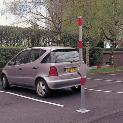 Barrière double bras pour 2 places de parking - Mottez B303C (2)