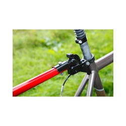 Adaptateur pour transformer le chariot de randonnée en chariot pour vélos.