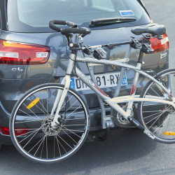 Adaptateur pour vélo sans barre tranversale Mottez A134Q (2)